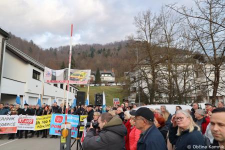Javno pismo ministrici za zdravje in miren shod v podporo zoper ukinitvi Nujne medicinske pomoči Kamnik (29)